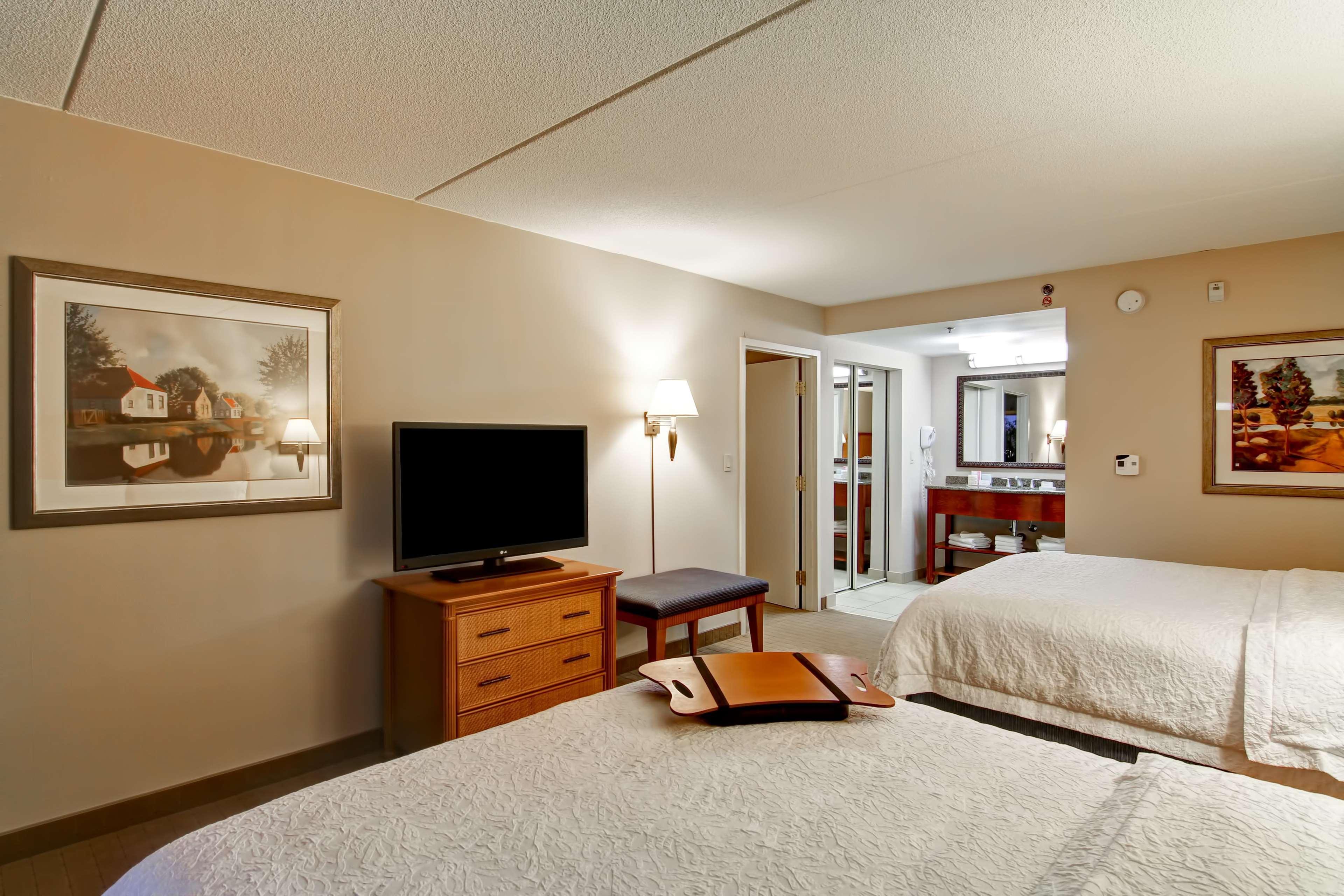 Hampton Inn & Suites Guelph Exterior foto