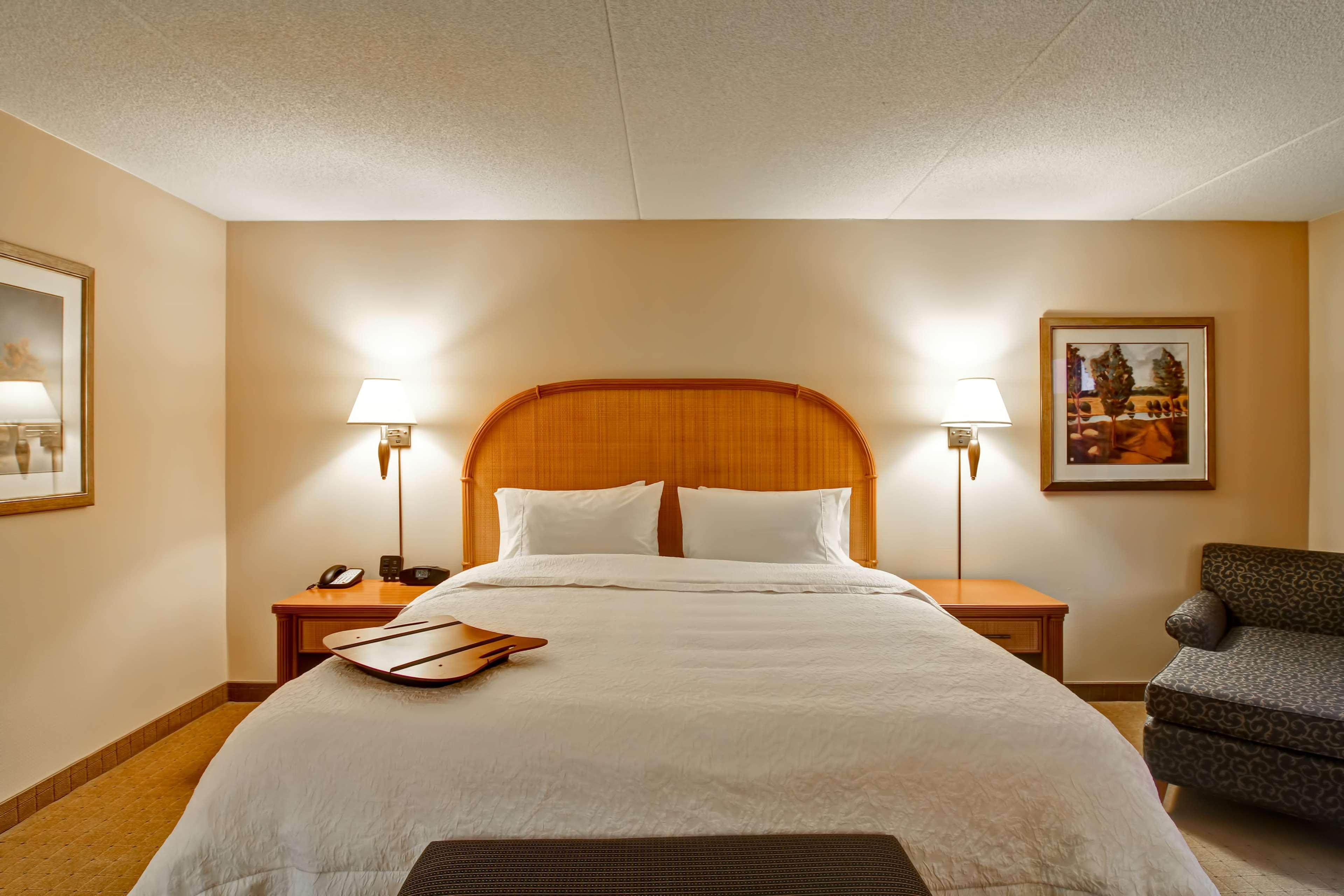 Hampton Inn & Suites Guelph Exterior foto