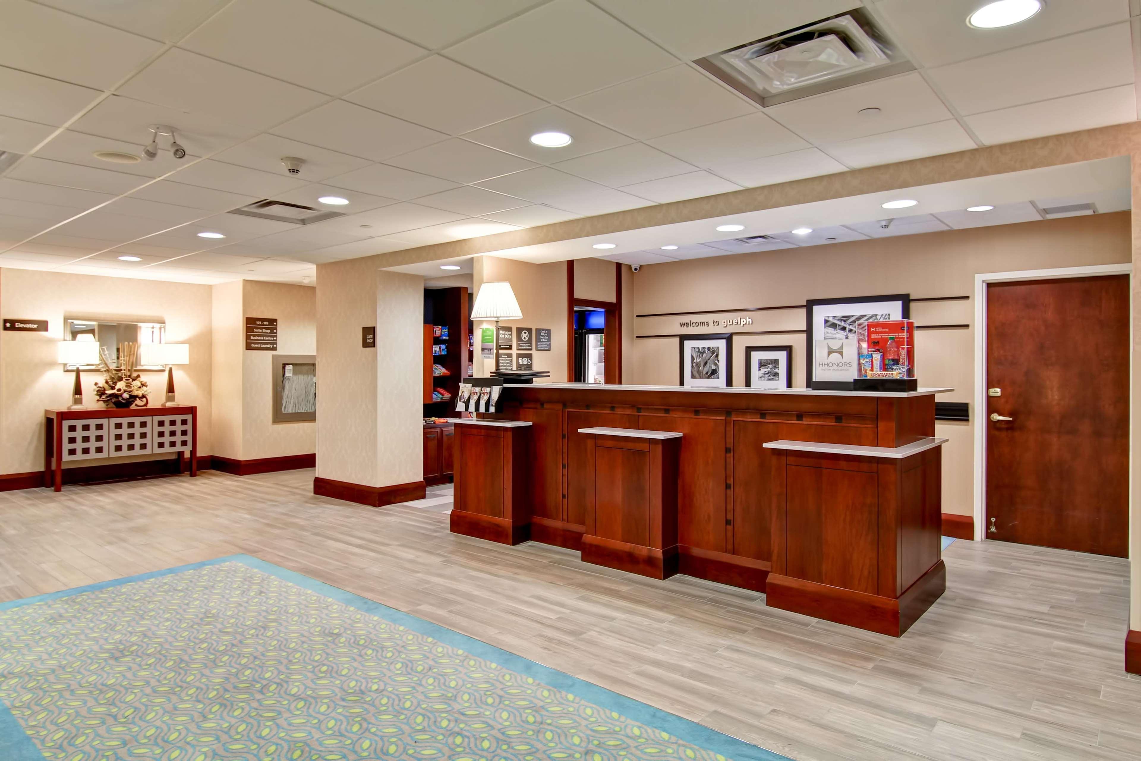 Hampton Inn & Suites Guelph Exterior foto